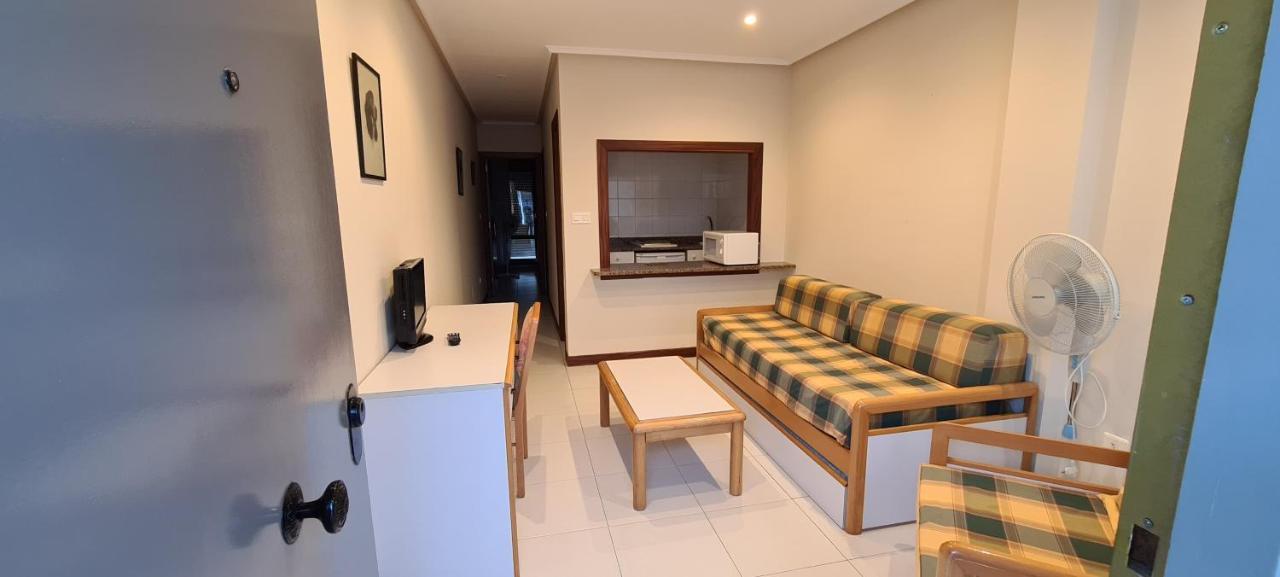 Apartamentos Elena 拉雷多 外观 照片