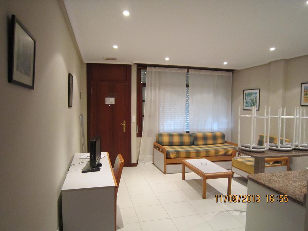 Apartamentos Elena 拉雷多 外观 照片