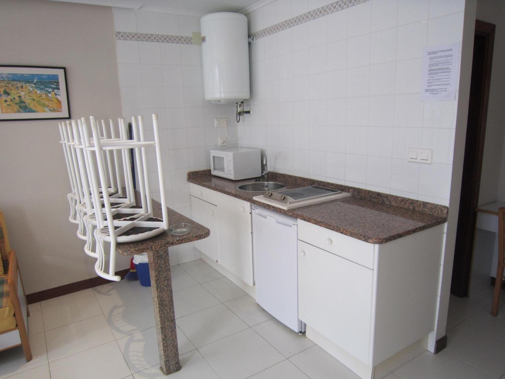 Apartamentos Elena 拉雷多 外观 照片
